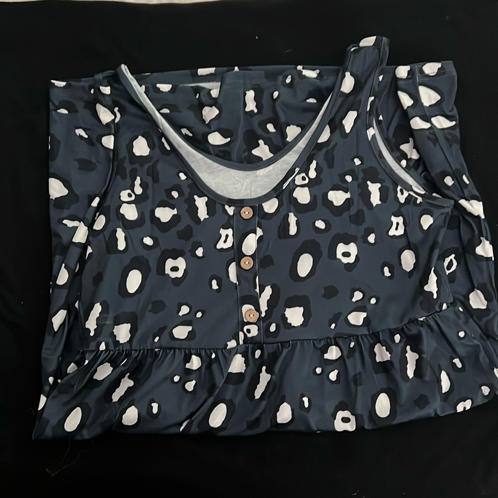 *NWOT* Leopard Dress